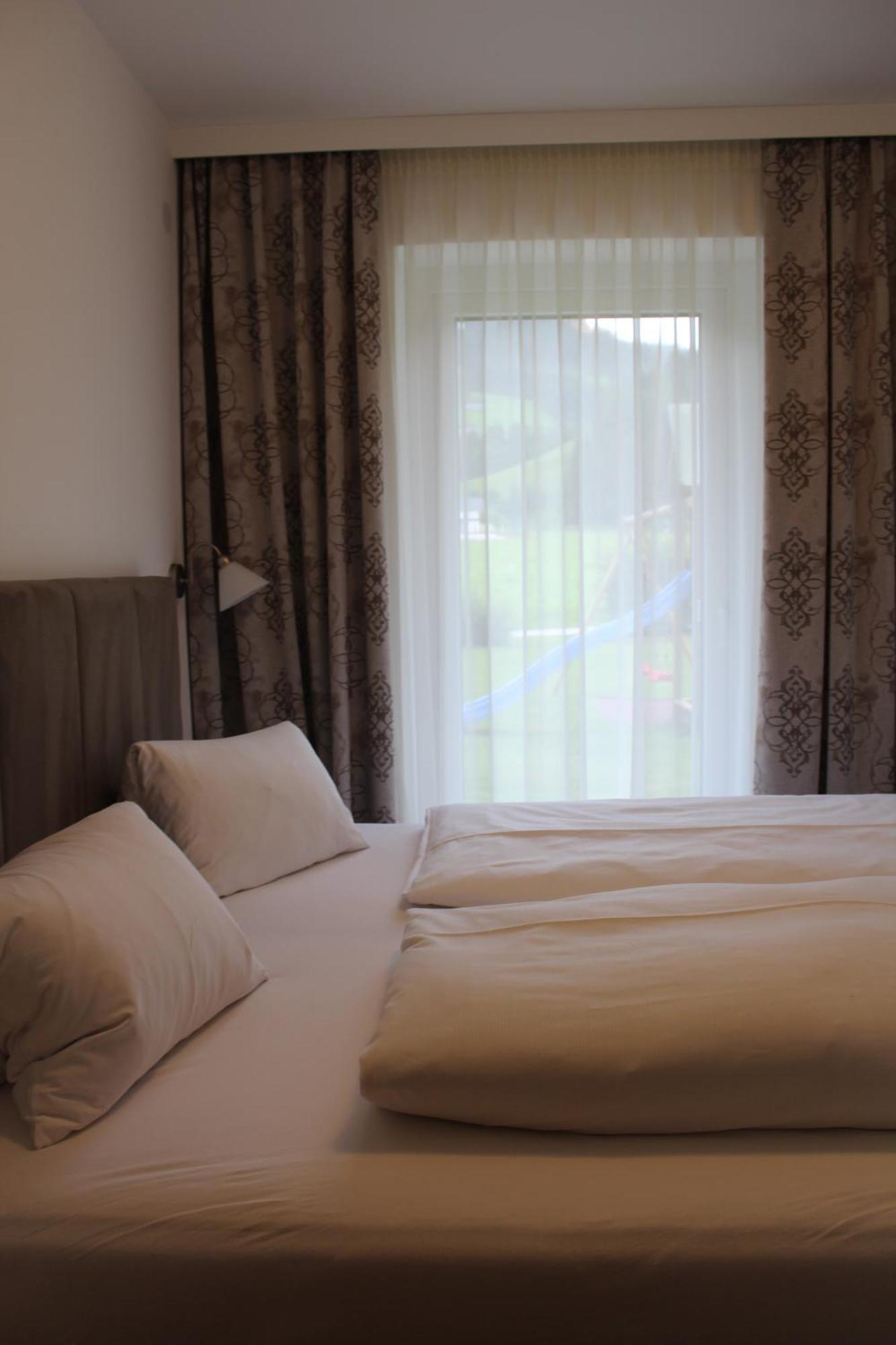 Garni Roesslhof Hotell Hollersbach im Pinzgau Rom bilde